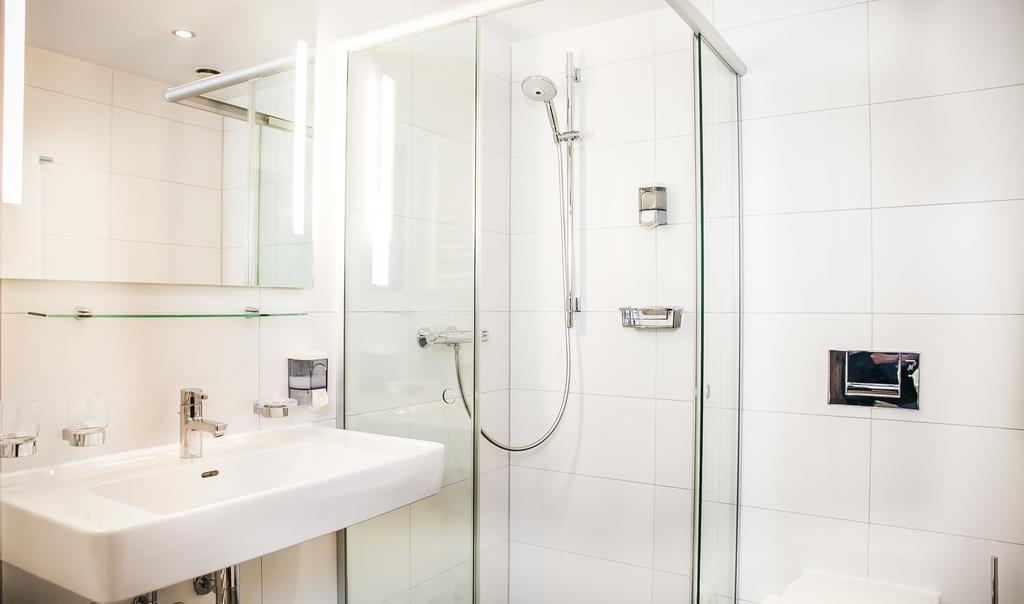 City Hotel ハイルブロン 部屋 写真